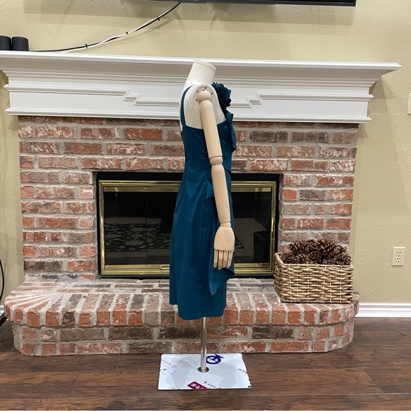 Romeo & Juliet Couture deep turquoise satin one shoulder dress / S / NWOT - Picture 11 of 15